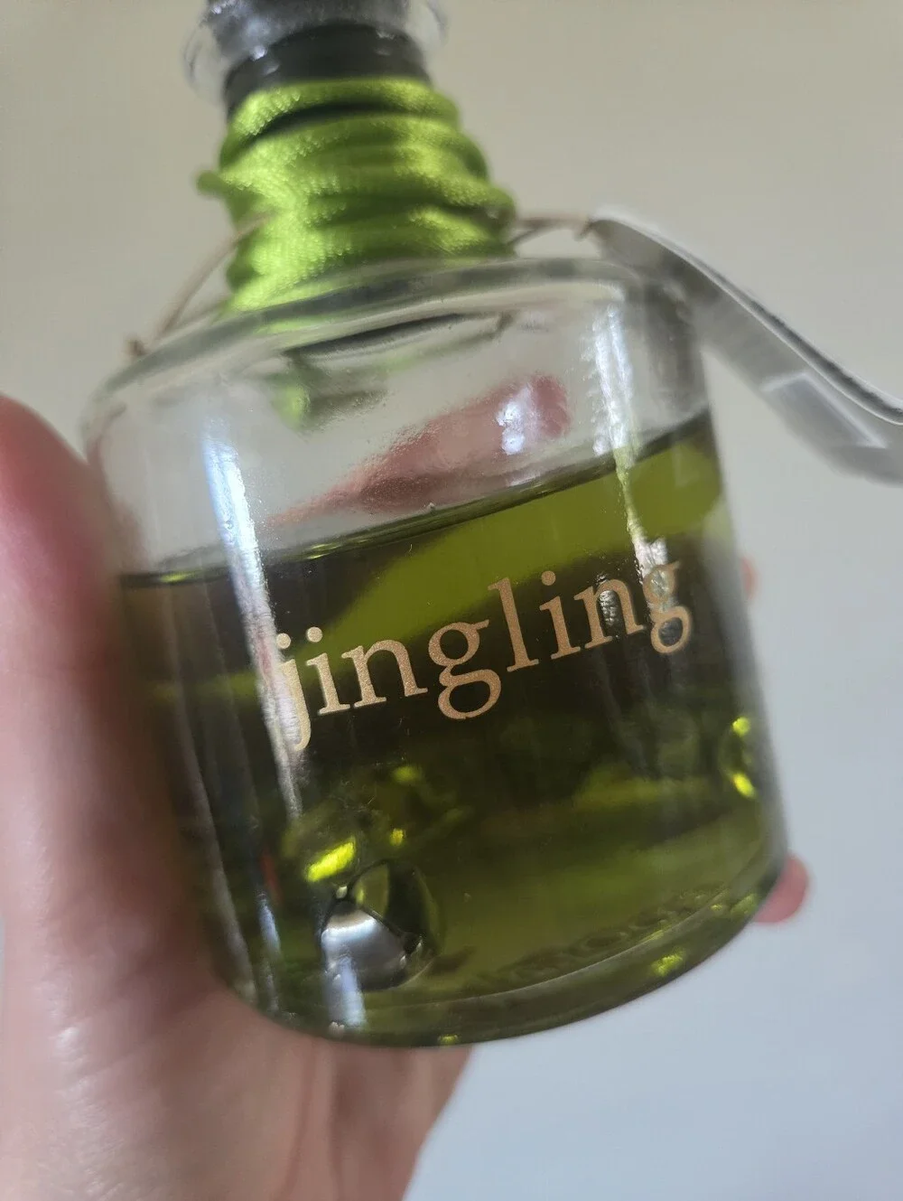 Retired Pier 1 Imports Jingling Holly Berry Reed Diffuser Oil